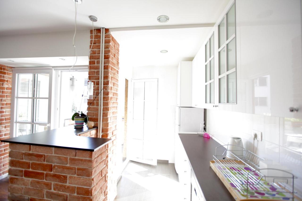 Brick Apartment On Macedonia Pedestrian Street Skopje Zewnętrze zdjęcie