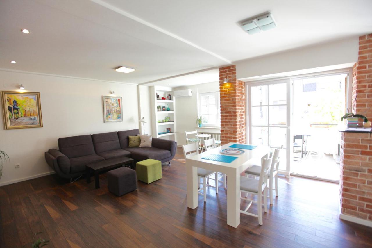 Brick Apartment On Macedonia Pedestrian Street Skopje Zewnętrze zdjęcie